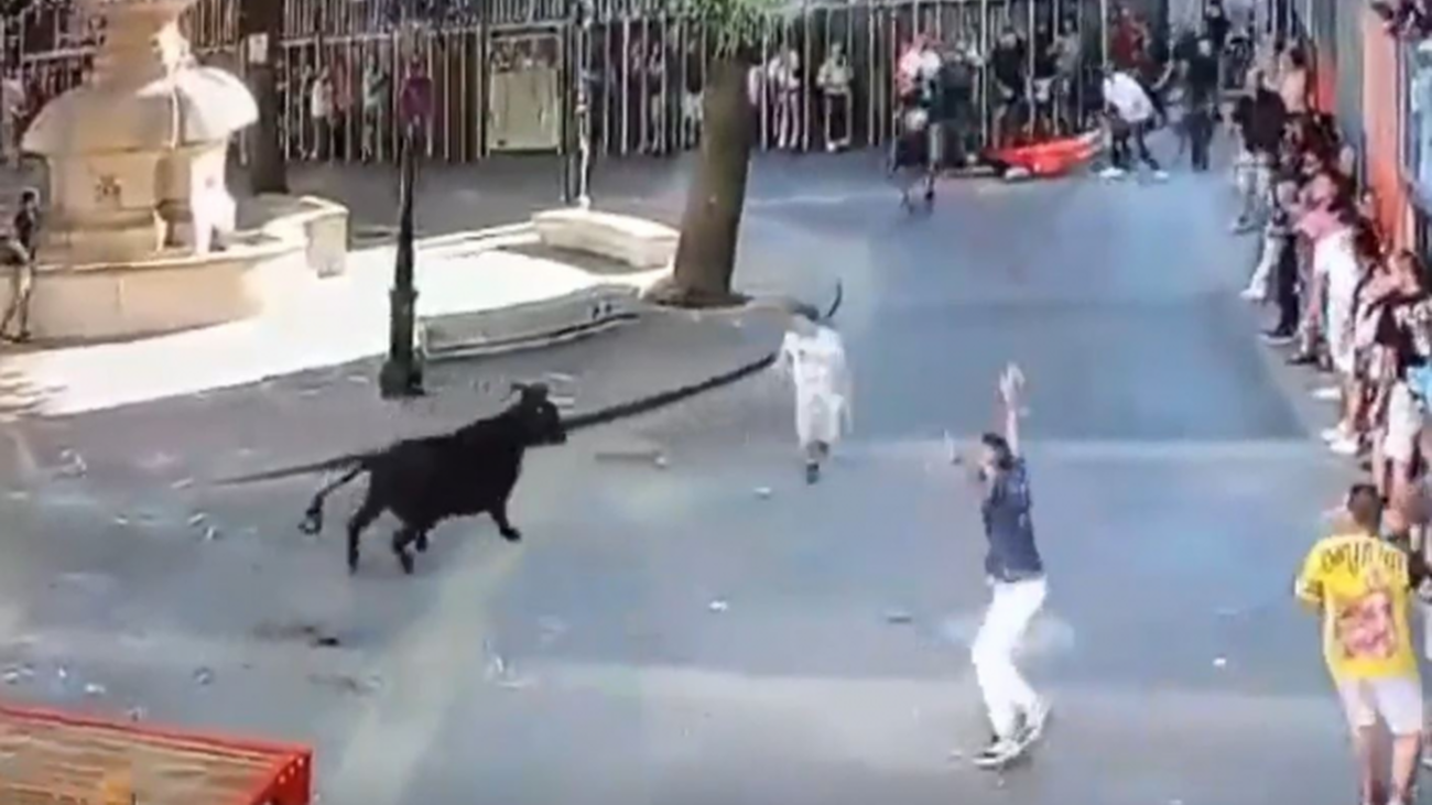 Muere una mujer en los bous al carrer de Enguera, Valencia