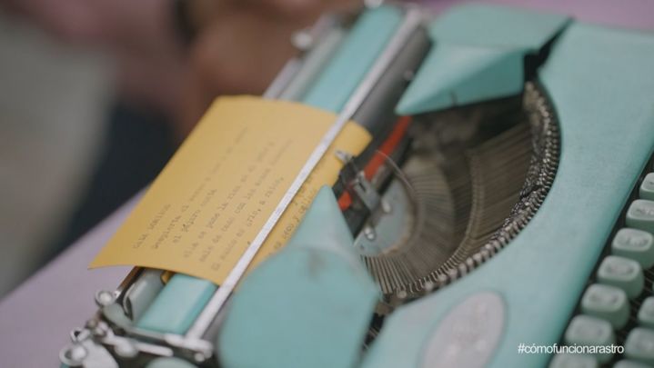 Una poeta en el Ratsro / REDACCION