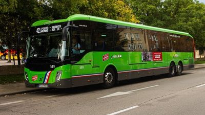 Pinto solicita más frecuencia de paso en todas sus líneas de bus por el caos de Cercanías