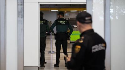 La UCO detiene en Barajas a un miembro clave de Lockbit, autor de ciberataques en 120 países