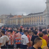La afición rojiblanca toma las calles de Lisboa