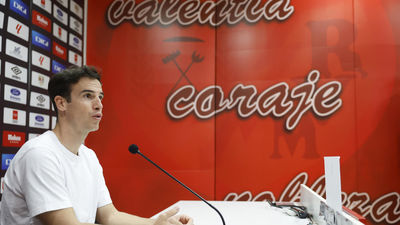 Iñigo Pérez: "Estoy ilusionado con el partido contra el Valladolid"