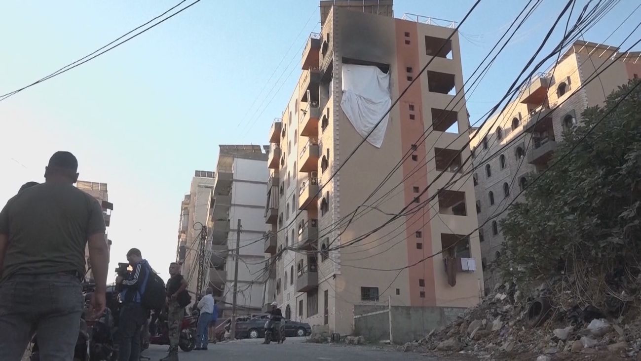 Israel bombardea un campo de refugiados en Trípoli matando a un líder de Hamás y a sus dos hijas