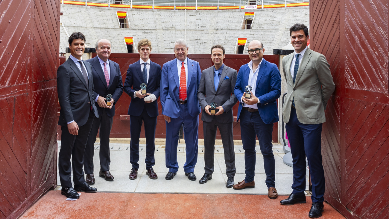Entregados los Premios Taurinos de Telemadrid a Borja Jiménez y a ‘Tejonero’, de la ganadería de Santiago Domecq