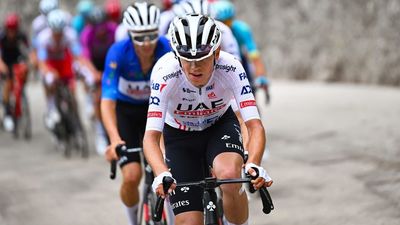 Pablo Torres asciende al equipo profesional del UAE Team Emirates