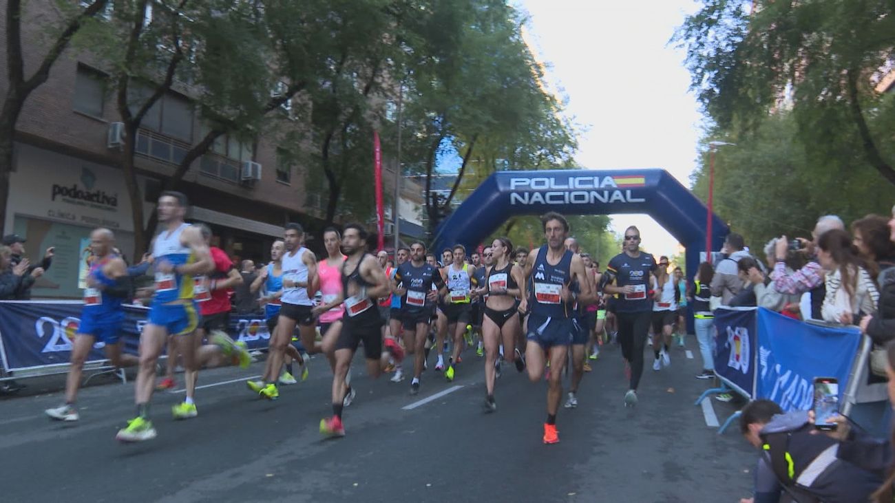 5.000 corredores participan en Madrid en la carrera del Bicentenario de la Policía Nacional