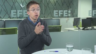 Errejón reprocha al PSOE que no explique la reforma legal que beneficiaría a etarras