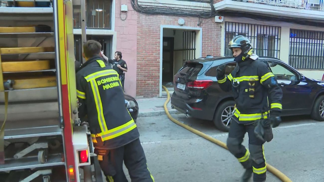 El incendio de un patinete eléctrico en una vivienda de Carabanchel provoca 17 heridos leves
