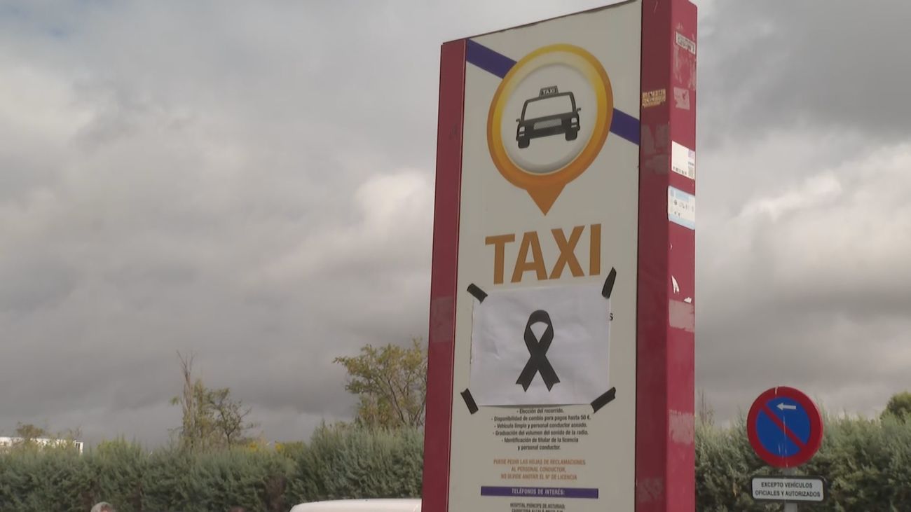 Muere un taxista de Madrid tras ser apuñalado en su taxi por un cliente que intentó atracarle