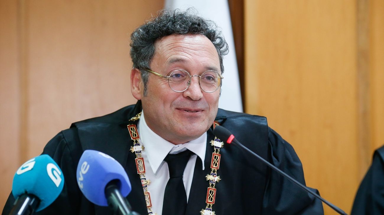 El fiscal general del Estado seguirá en su cargo pese a haber sido imputado por el Supremo