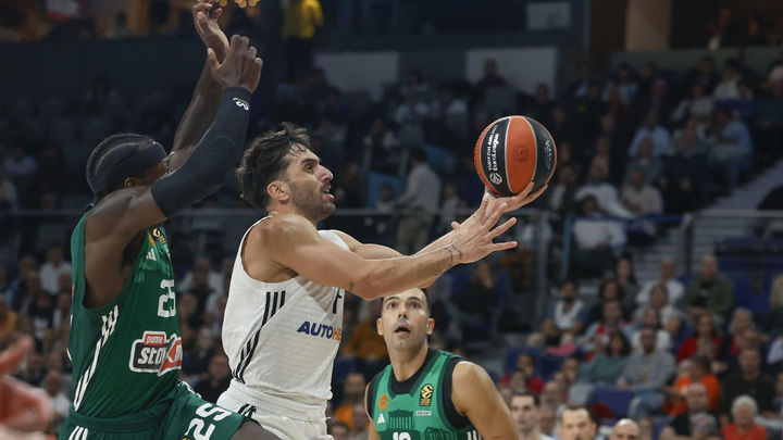 Campazzo ante Panathinaikos / EFE