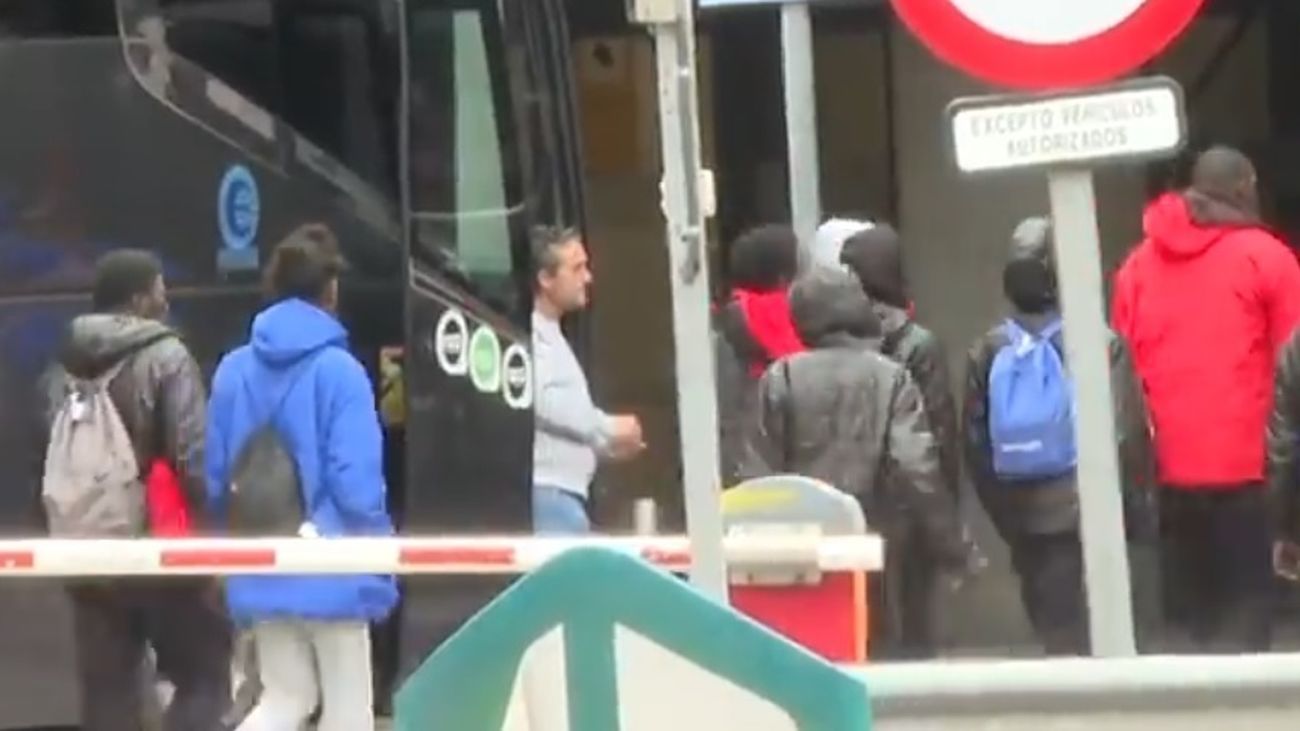 Madrid denuncia la ampliación de plazas en centros de migrantes ya hacinados