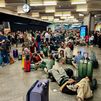 Caos ferroviario en Madrid: ¿Cómo reclamar el precio del billete, alojamiento o comida?