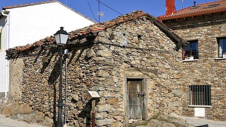 Casa de la Peña / AYTO. LA ACEBEDA