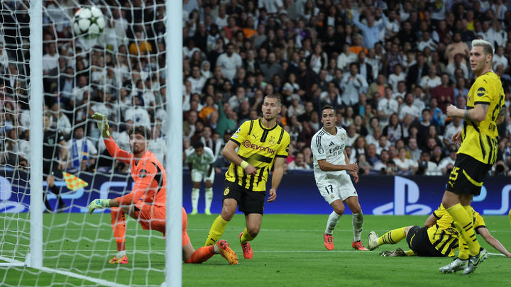 Lucas Vázquez marca al Borussia Dortmund / EFE