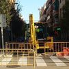Un hundimiento de calzada en una céntrica calle de Getafe provoca el corte del tráfico