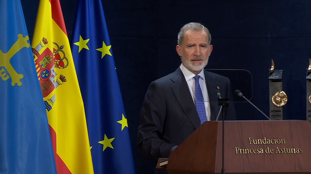 El rey advierte en Oviedo sobre la negación del otro "porque piensa, reza o vota distinto"