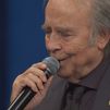 Serrat levanta el Teatro Campoamor con su interpretación de 'Aquellas pequeñas cosas'