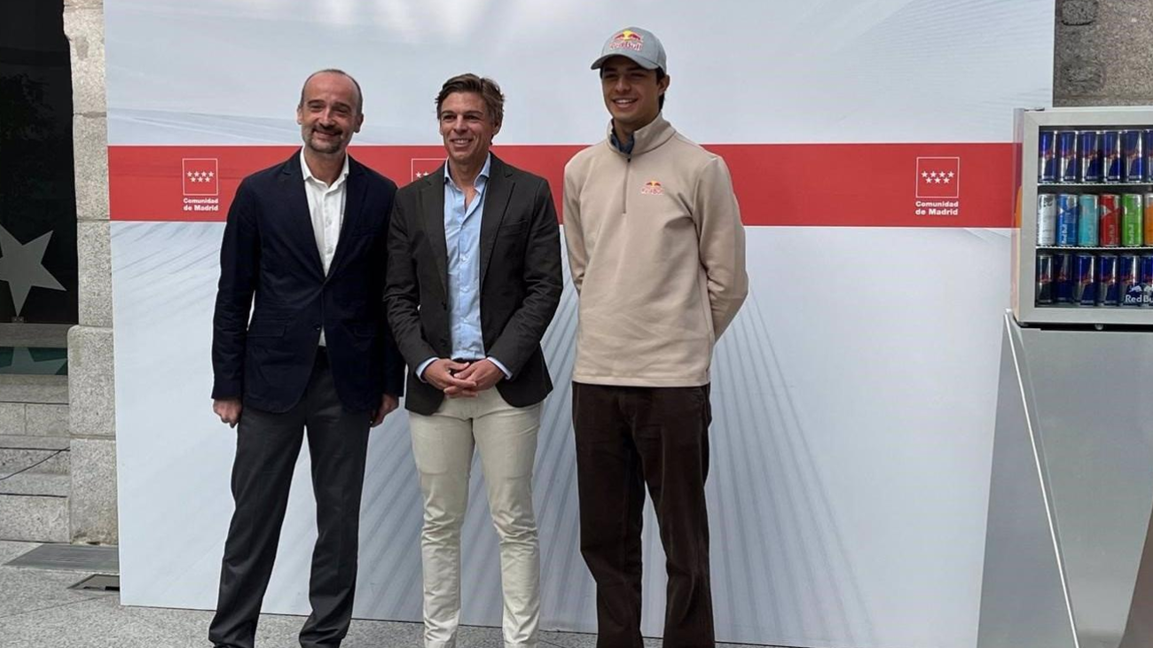 La plaza de Colón acoge el Red Bull Pit Lane