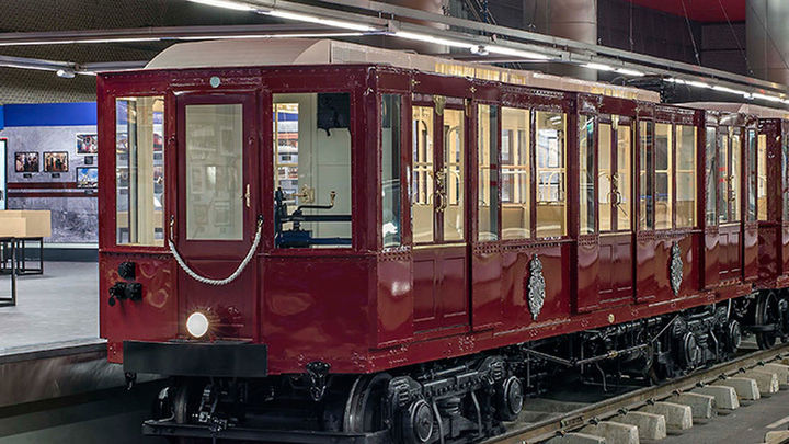 Trenes históricos de Metro de Madrid en la estación de Chamartín / METRO DE MADRID