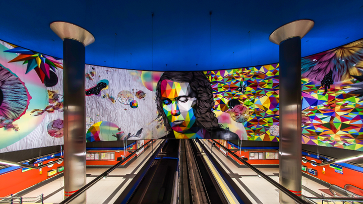 El mural de Paco de Lucía domina la estación homónima de la L9 de Metro / metro