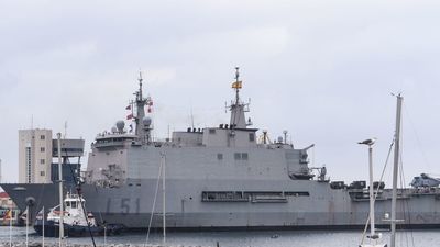 El buque Galicia llegará este lunes a Valencia con miembros del Ejército