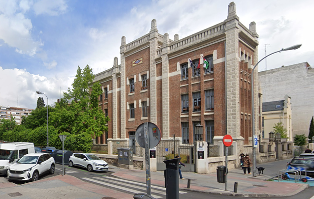 Edificio de la Nave de Motores de Pacífico / GSV