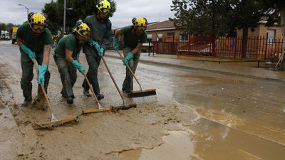 La DANA deja 42 pueblos de Málaga sin agua aún y familias aisladas