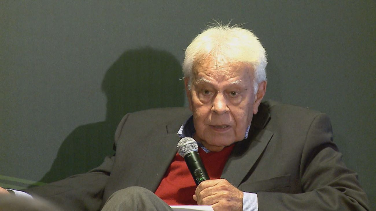 Felipe González: "Yo no habría dicho que me pidan lo que necesiten"