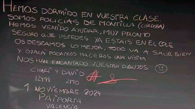 "Todo va a salir bien", el mensaje viral que dejaron dos policías de Córdoba en un colegio de Valencia