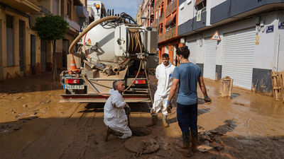 Mazón: “Llevamos 3 días solicitando al Gobierno camiones de desatasco de alcantarillado y no llegan”