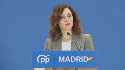Ayuso carga contra Sánchez por haber “abandonado” a Valencia al estar gobernada por el PP