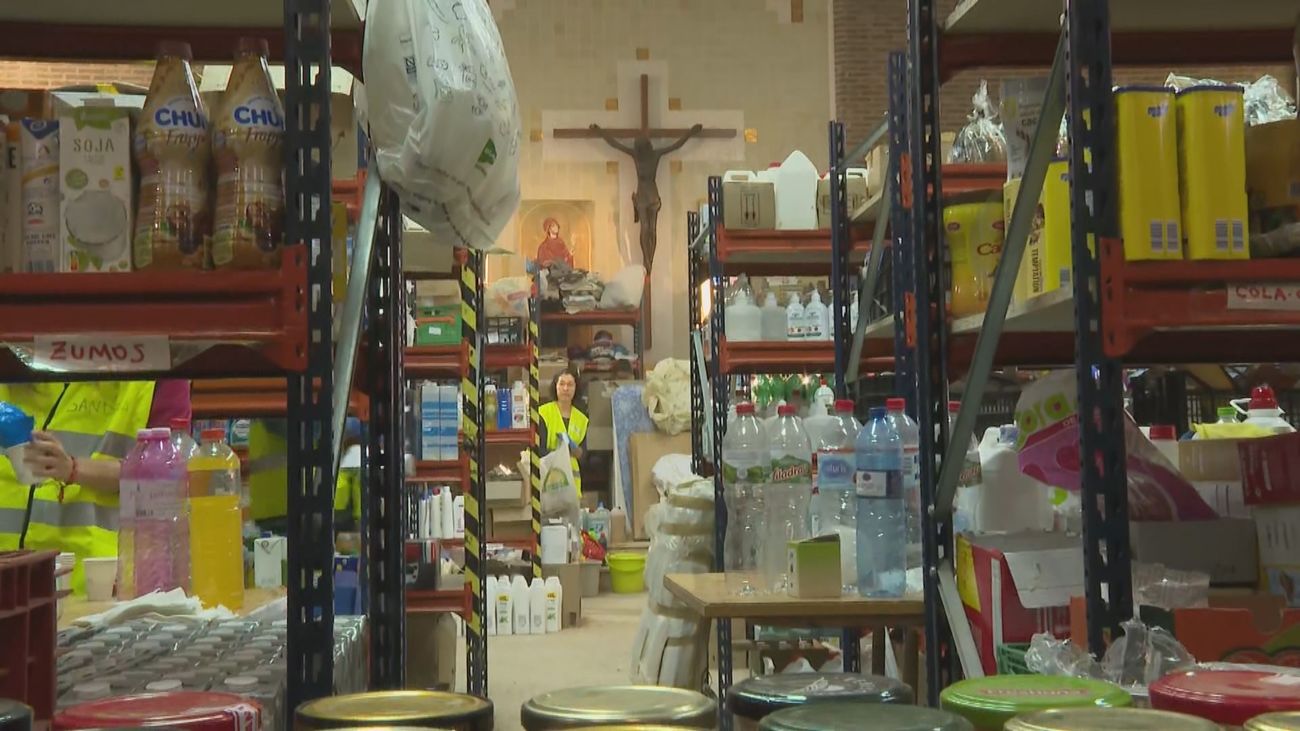 La parroquia '24 horas' de Catarroja que da misas y reparte alimentos