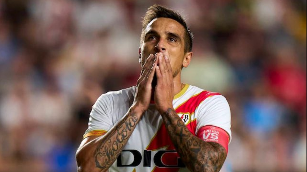 Rayo Vallecano, en la lista de FIFA sin poder inscribir jugadores en 3 ventanas