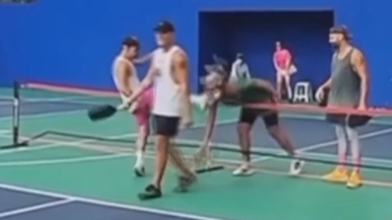 Terrible agresión en pickeball