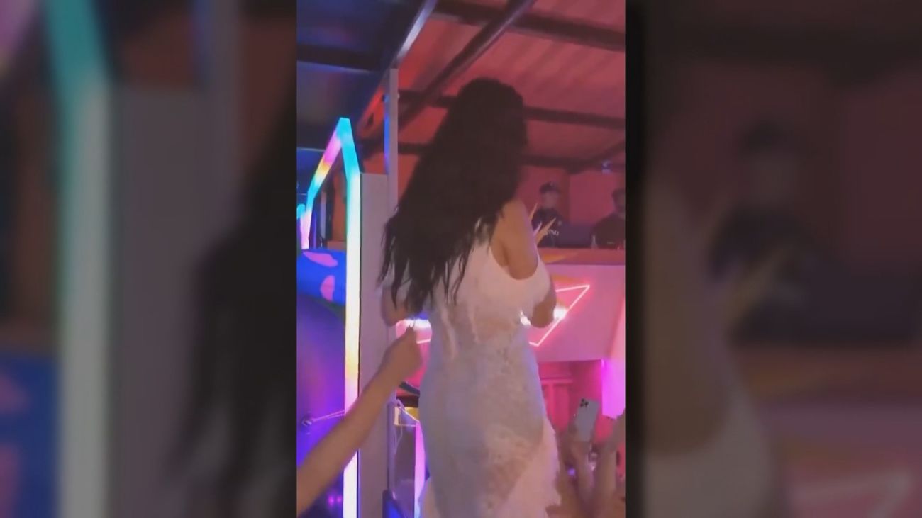 El vídeo viral del momento: roban a Katy Perry sus extensiones en una discoteca de Barcelona
