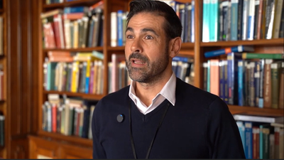 ¿Cómo se ayuda en las oficinas de empleo de la Comunidad de Madrid a las personas con discapacidad?