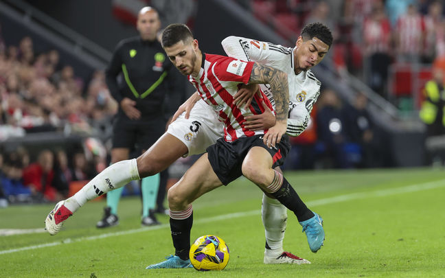 Bellingham ante el Athletic / EFE