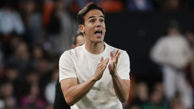 Iñigo Pérez celebra su primer año en Vallecas con el Rayo en cotas históricas