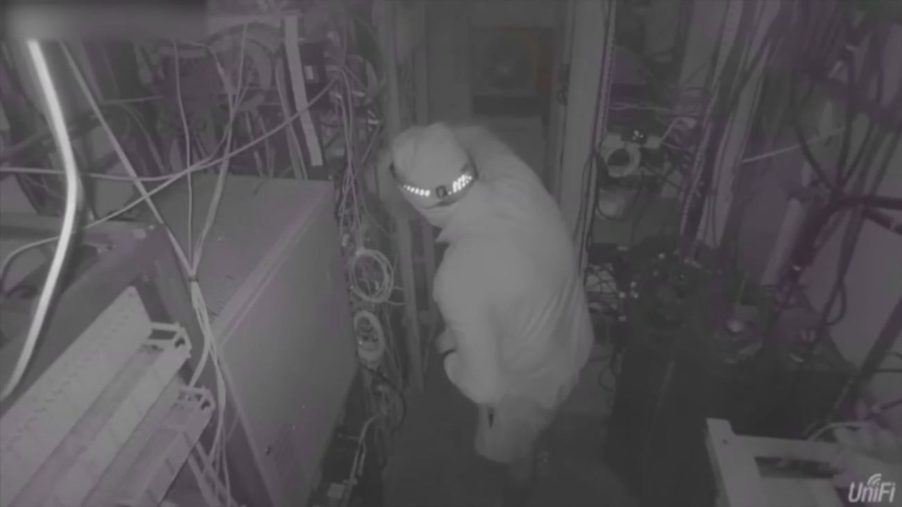 Detenido en Tenerife por una serie de sabotajes en redes de telecomunicación y energía