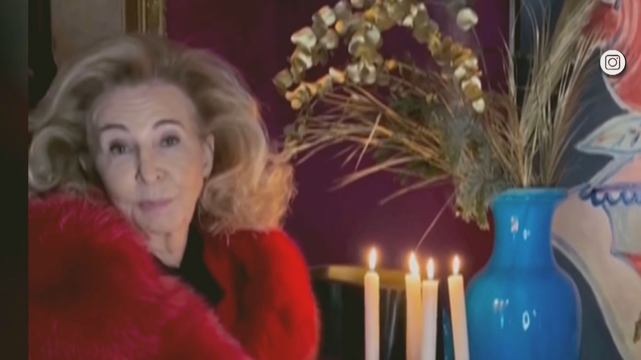 El video del momento: se produce un 'mini incendio' mientras Mayrén Beneyto presenta su belén