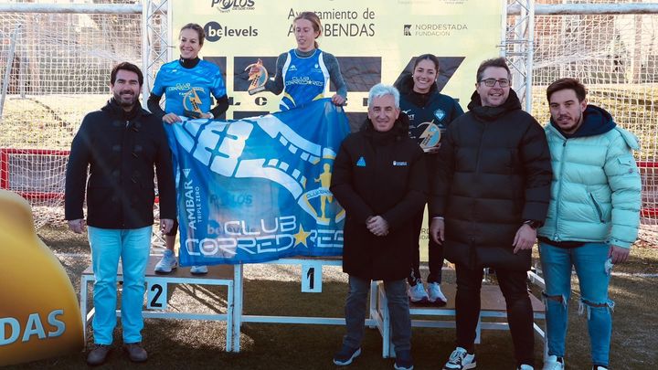 Podio femenino / AYUNTAMIENTO DE ALCOBENDAS