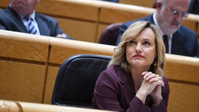 Pilar Alegría sobre la renuncia del hermano de Sánchez a su puesto en la Diputación de Badajoz: "Le están persiguiendo"
