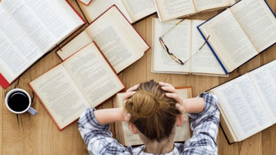 Cómo compaginar el trabajo con las oposiciones: los consejos de Rafa Montes