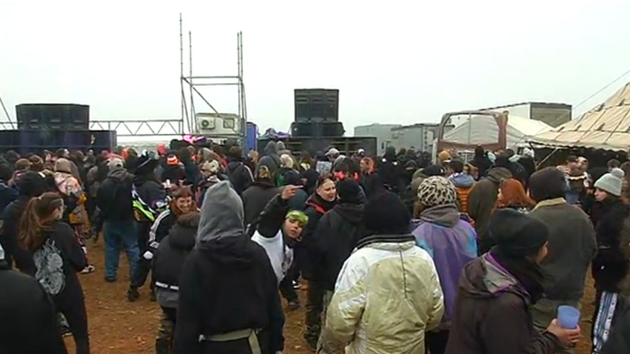 Música sin descanso en la macrofiesta rave de Ciudad Real