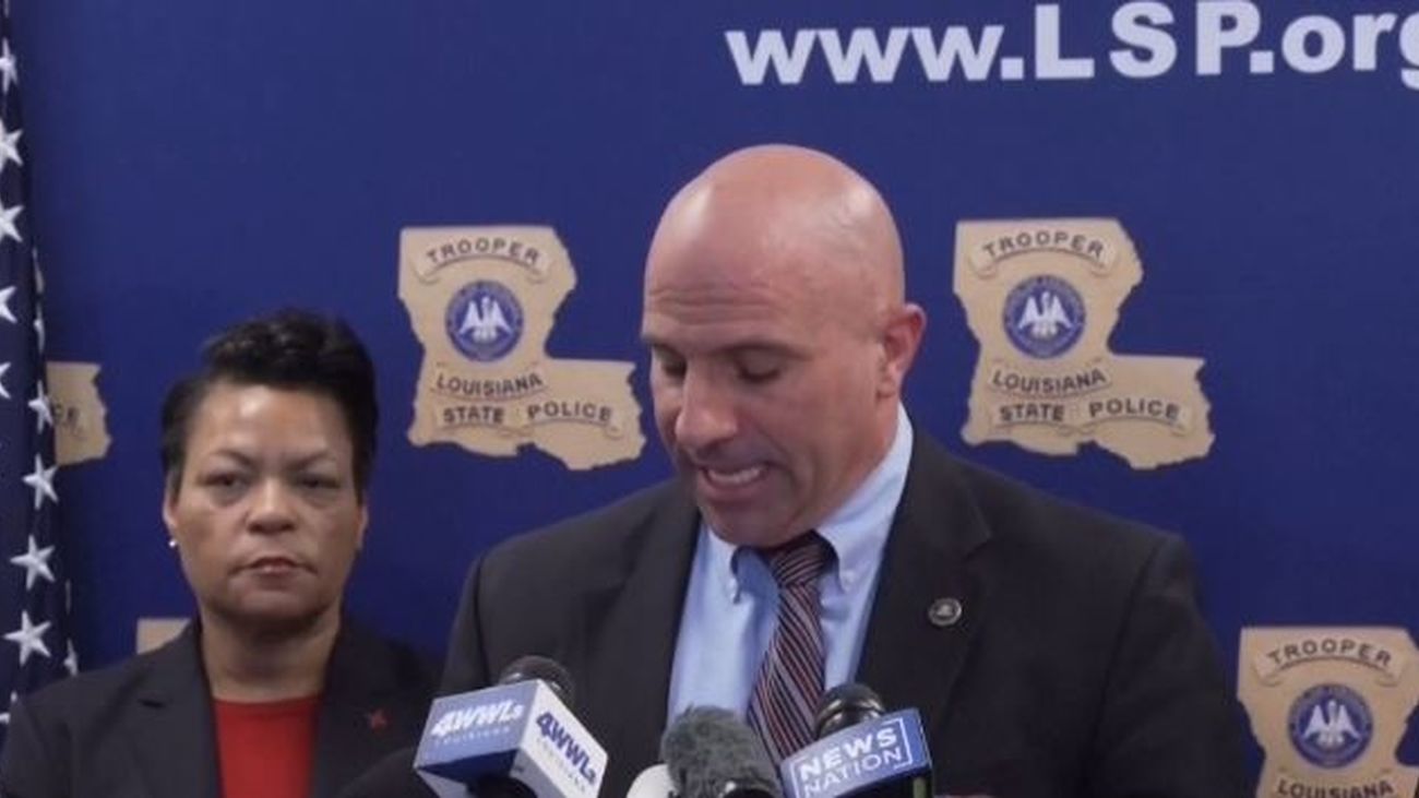 El atacante de Nueva Orleans actuó solo e inspirado por el Estado Islámico, según el FBI