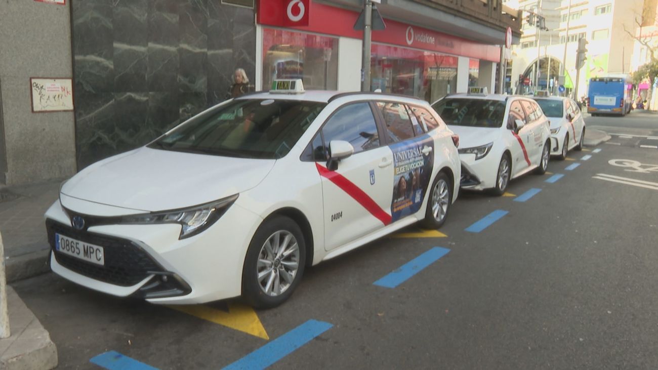 Los taxistas reclaman la gratuidad en la R-5 durante las obras de soterramiento de la A-5