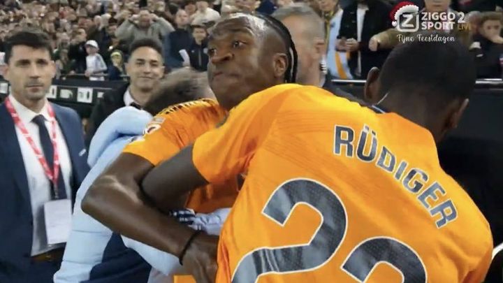 Vinicius tras ser expulsado ante el Valencia / TWITTER