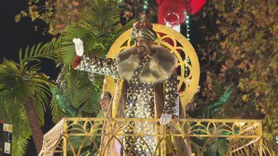 Las cabalgatas de los Reyes Magos inundan de ilusión Madrid