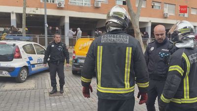 Cuatro personas atendidas por intoxicación en el incendio de vivienda en Fuenlabrada